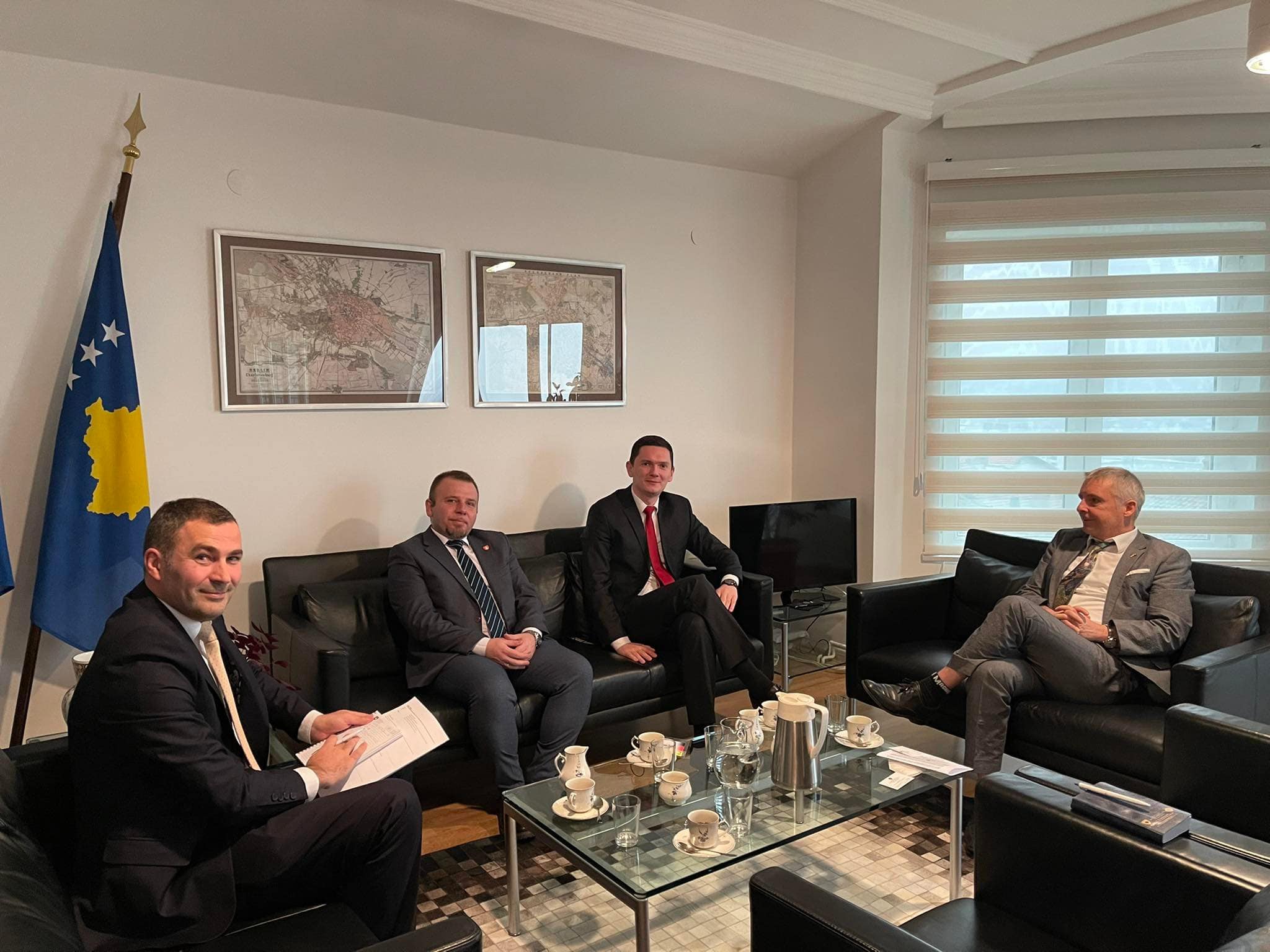 Zëvendësministri i MZHR-së z. Agon Dobruna takon Ambasadorin e Republikës së Gjermanisë në Kosovë z. Joern Rohde