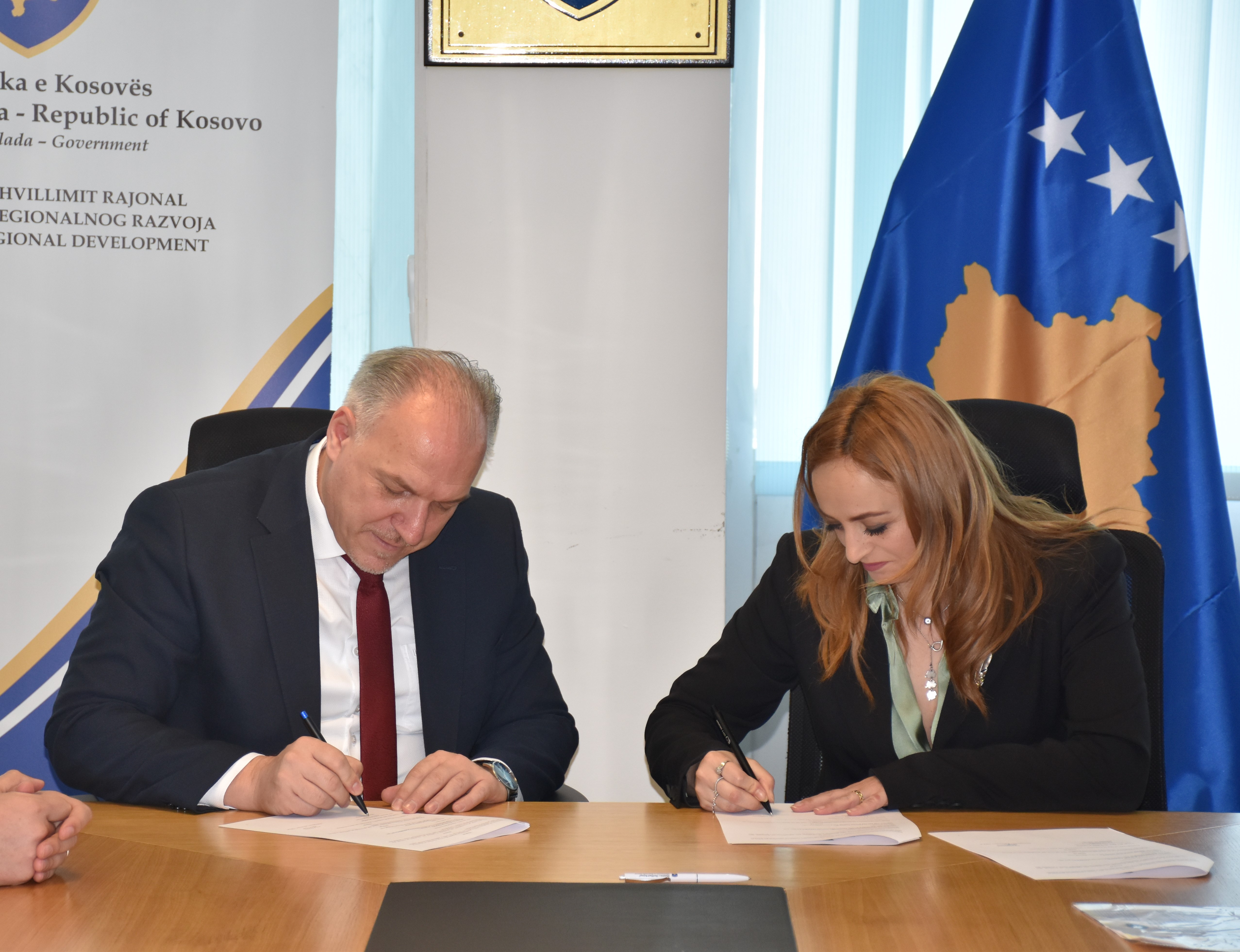 MZHR realizon ceremoninë e nënshkrimit të kontratave me përfituesit e Projekt – Propozimeve të OJQ-ve për v.2023
