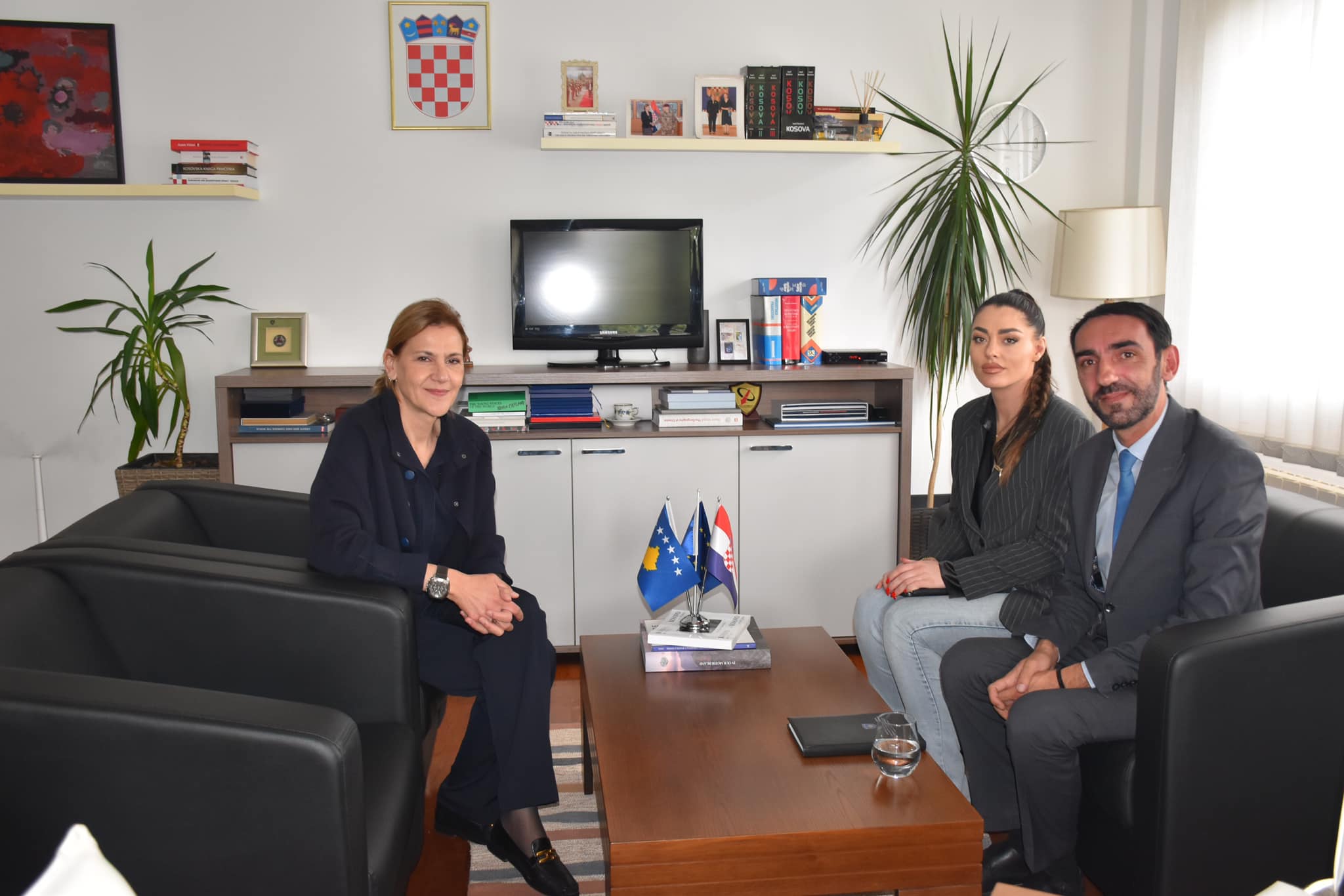 Deputy Minister of MRD, Mr. Ali Tafarshiku, meets the Ambassador of the Republic of Croatia in Kosovo Mrs. Danijela Barisic