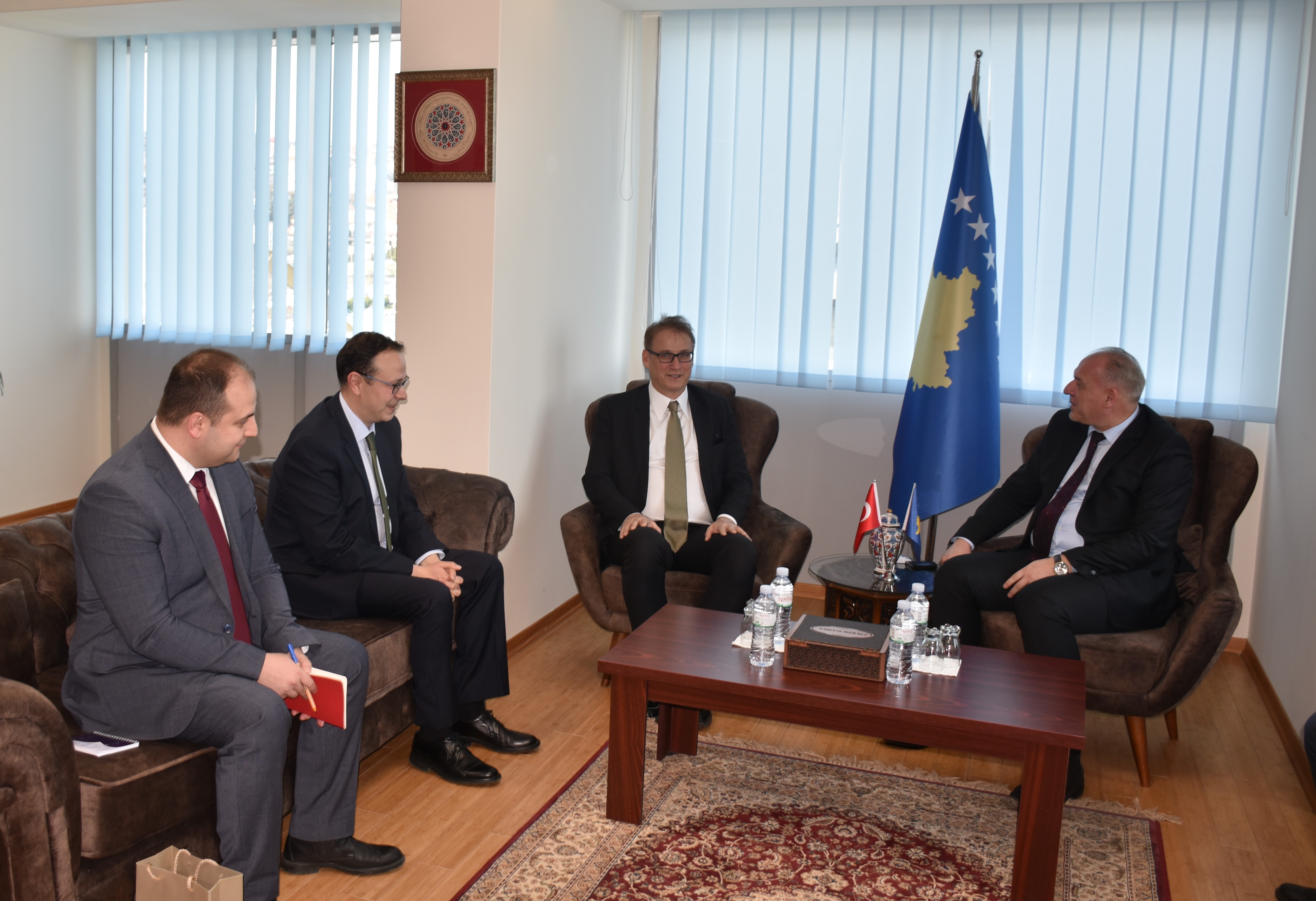 Ministri z.Damka priti në takim Ambasadorin z. İlhan Saygılı, Drejtor i Përgjithshëm për Ballkanin dhe Evropën Qendrore - Ministria e Punëve të Jashtme të Republikës së Turqisë.