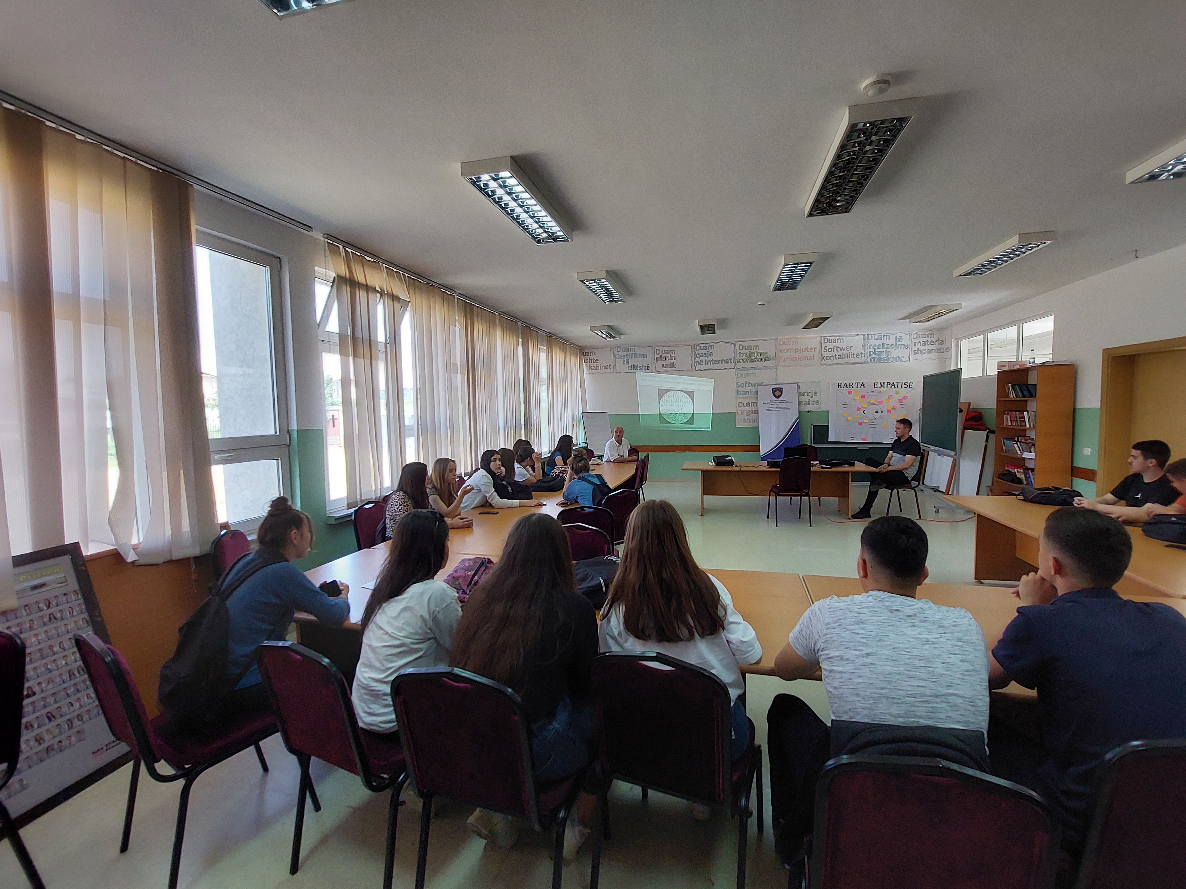 OJQ “Jeto Shëndetshëm ” ka realizuar trajnimin me temën” Nxitja dhe vetëdijesimi i të rinjve, në kuadrin e zhvillimit socio-ekonomik në Prizren”