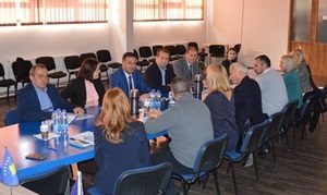 Ministri Rasim Demiri viziton Agjencinë e Zhvillimit Rajonal – Veri: Përmes granteve dhe subvencioneve deri tek vendet të reja të punës
