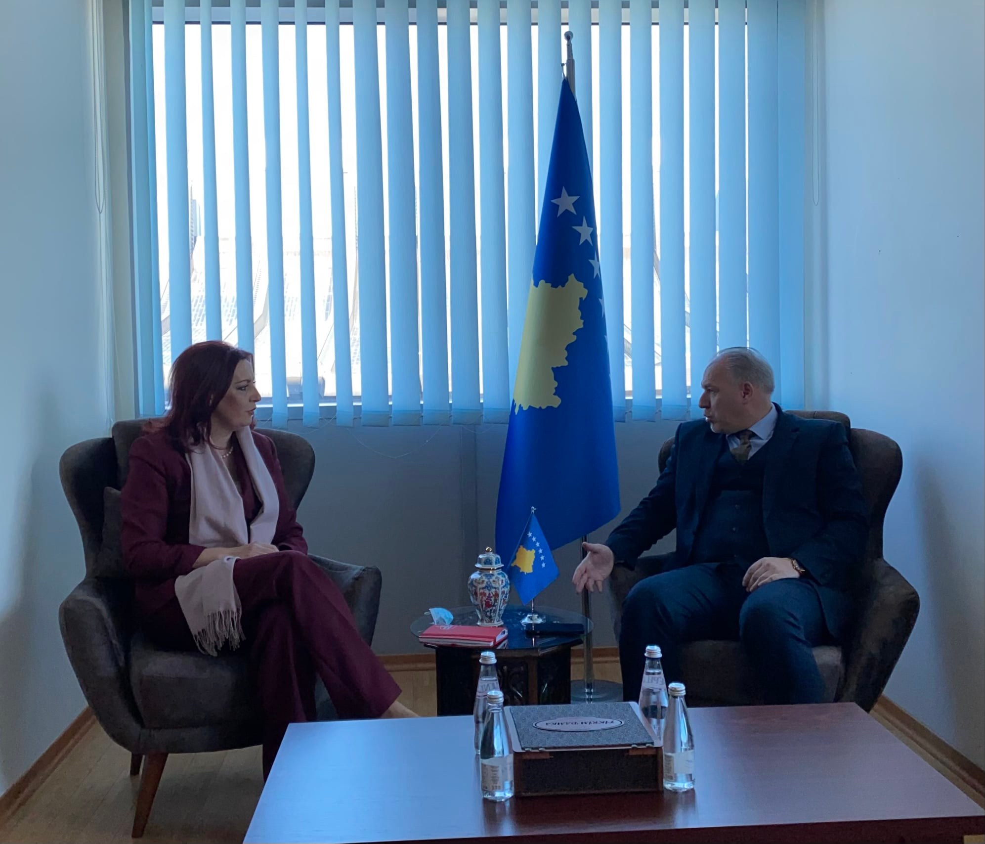Ministri i MZHR-së z.Fikrim Damka priti në takim Zëvendës Kryeministren znj.Emilija Redzepi