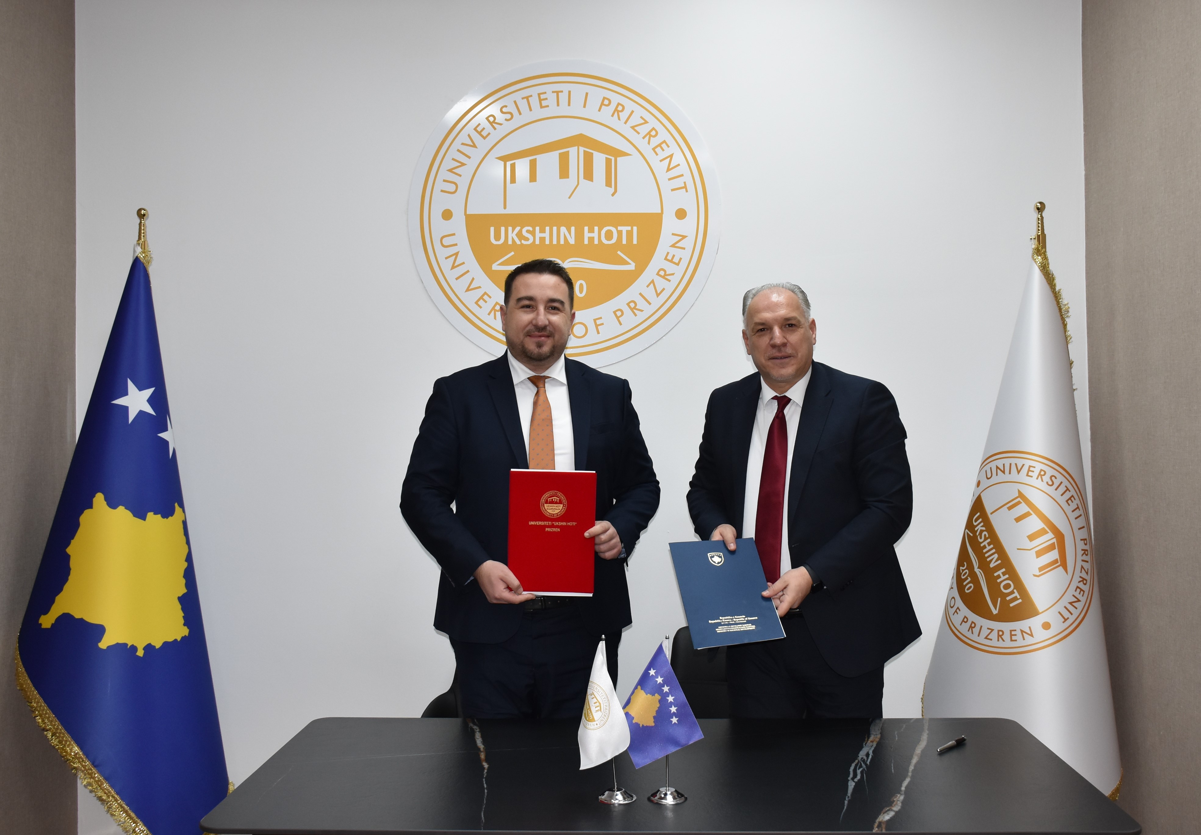 Ministry of Regional Development signs a Cooperation Agreement with “Ukshin Hoti” University in Prizren