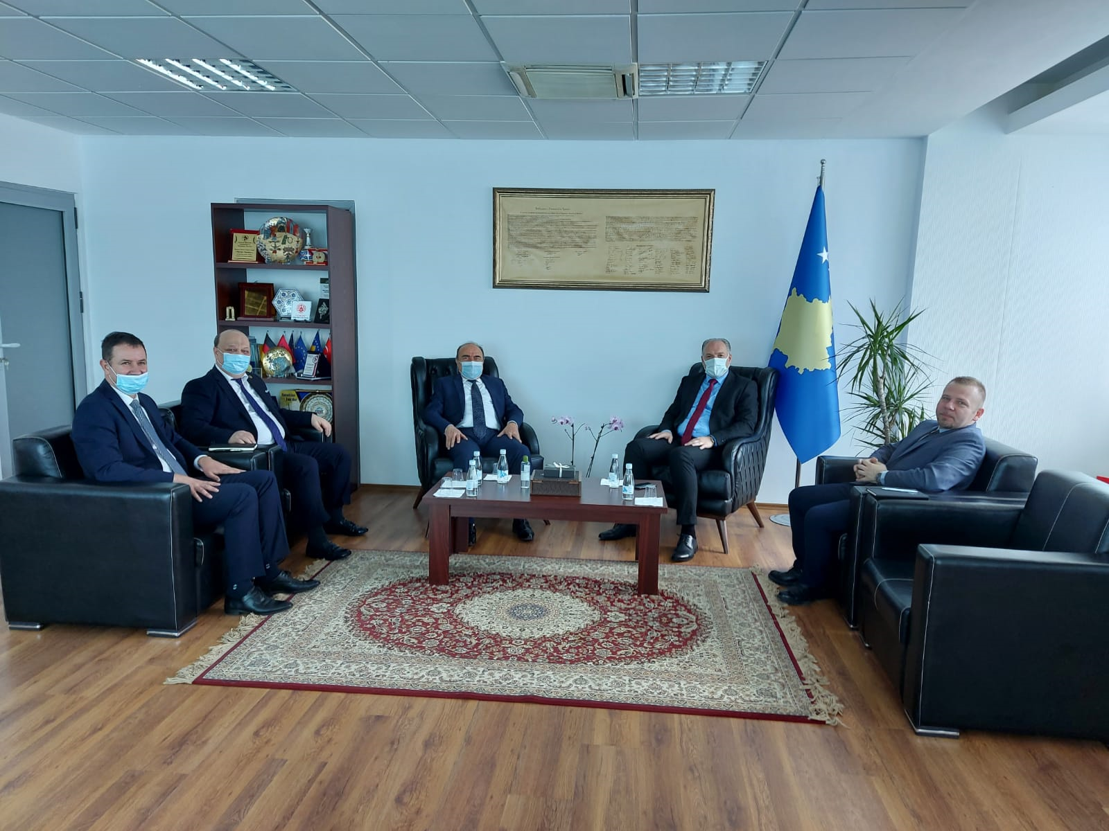 Sot, Ministri i Zhvillimit Rajonal z.Fikrim Damka priti në takim Kryetarin i Odës Tregtare Kosovaro Turke z. Abdurrahman BALKIZ dhe përfaqësuesit të Odës