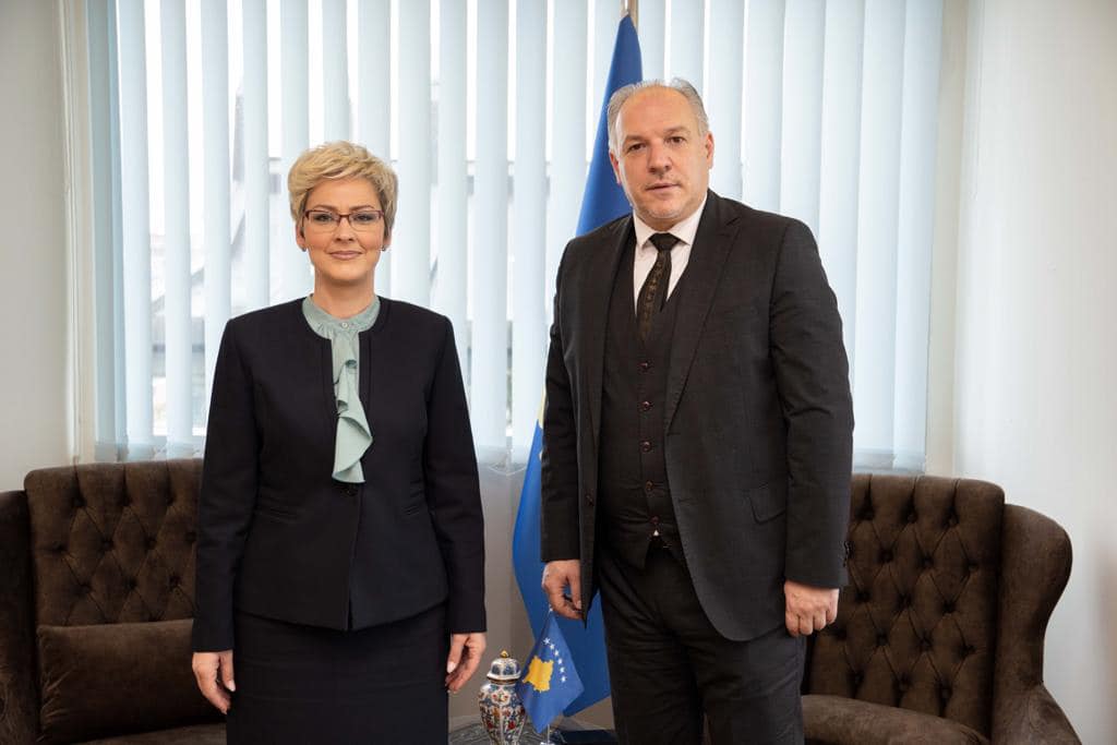 Ministri Damka priti në takim kryetaren e Komunës së Preshevës