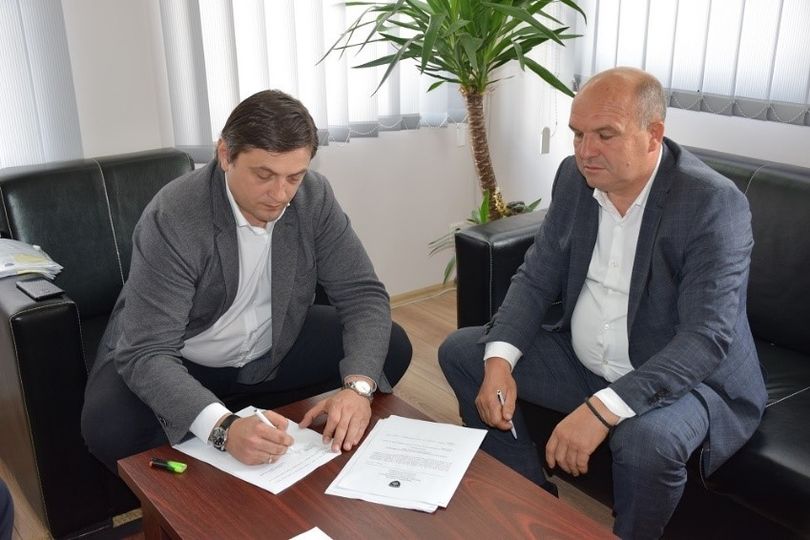Ministria e Zhvillimit Rajonal nënshkroi Marrëveshjen e Mirëkuptimit me komunën përfituese të Novobërdës në kuadër të Programit për Zhvillim Rajonal PZHR 2020