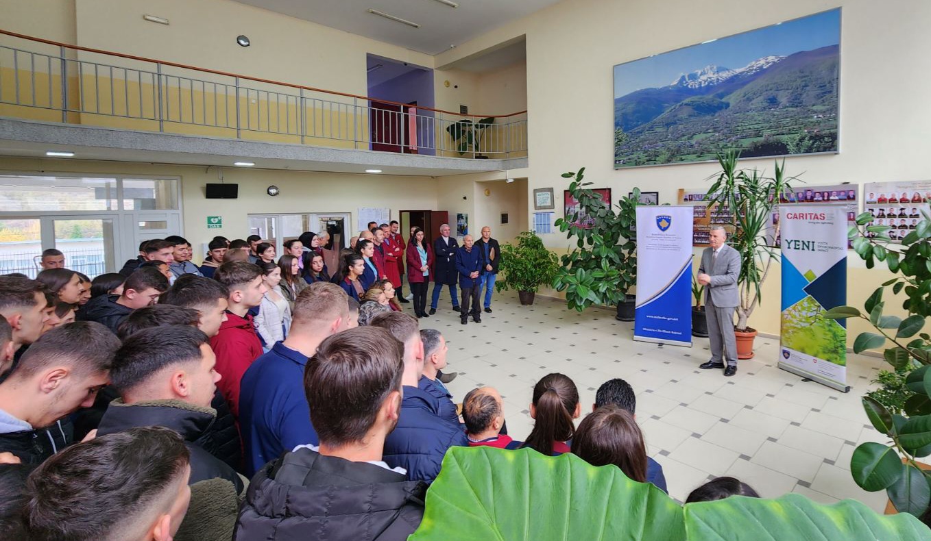 Ministria e Zhvillimit Rajonal (MZHR) në bashkëpunim me Caritasin Zviceran realizuan Inaugurimin e projektit Mjedisor të Shkollës së Mesme Profesionale “Kongresi i Manastirit” në  Firaj, komuna e Shtërpcës.