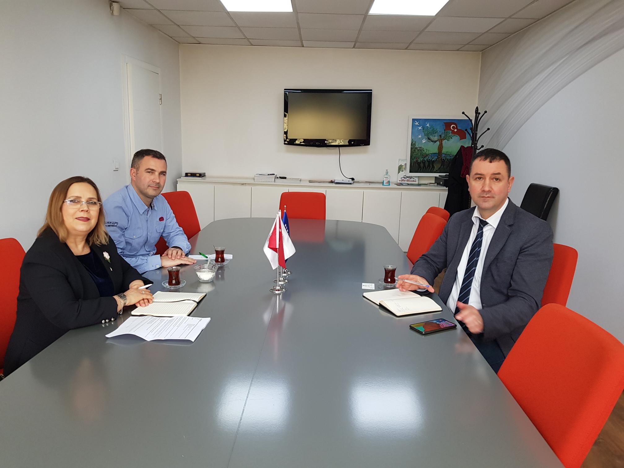 Zyrtaret e MZHR-së u takuan me zyrtaret e Odës Kosovare Turke