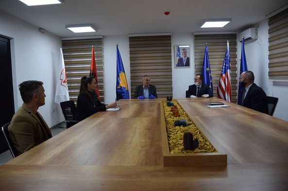 Zëvendësministri Nurboja viziton Komunën e Shtimes dhe Komunën e Lipjanit