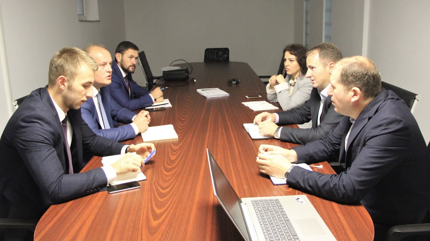 Ministria e Zhvillimit Rajonal-MZHR mban takim me Institutin Kosovar për Qeverisje Lokale- KLGI