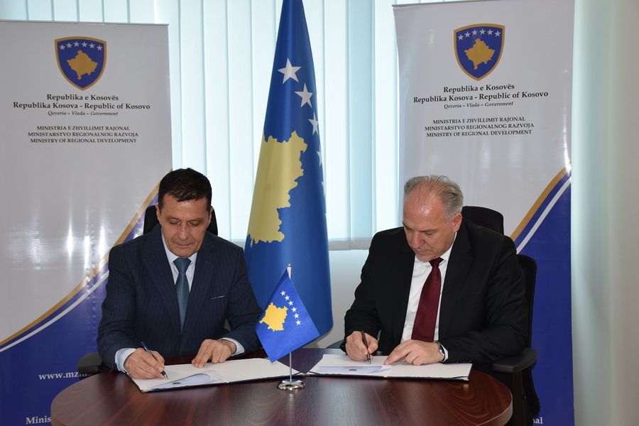 Ministria e Zhvillimit Rajonal nënshkruan Marrëveshjen e Mirëkuptimit me komunën përfituese të Junikut në kuadër të Programit për Zhvillim Rajonal PZHR 2022