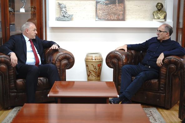 Ministri i MZHR-së z.Fikrim Damka vizitoi Komunën e Prizrenit