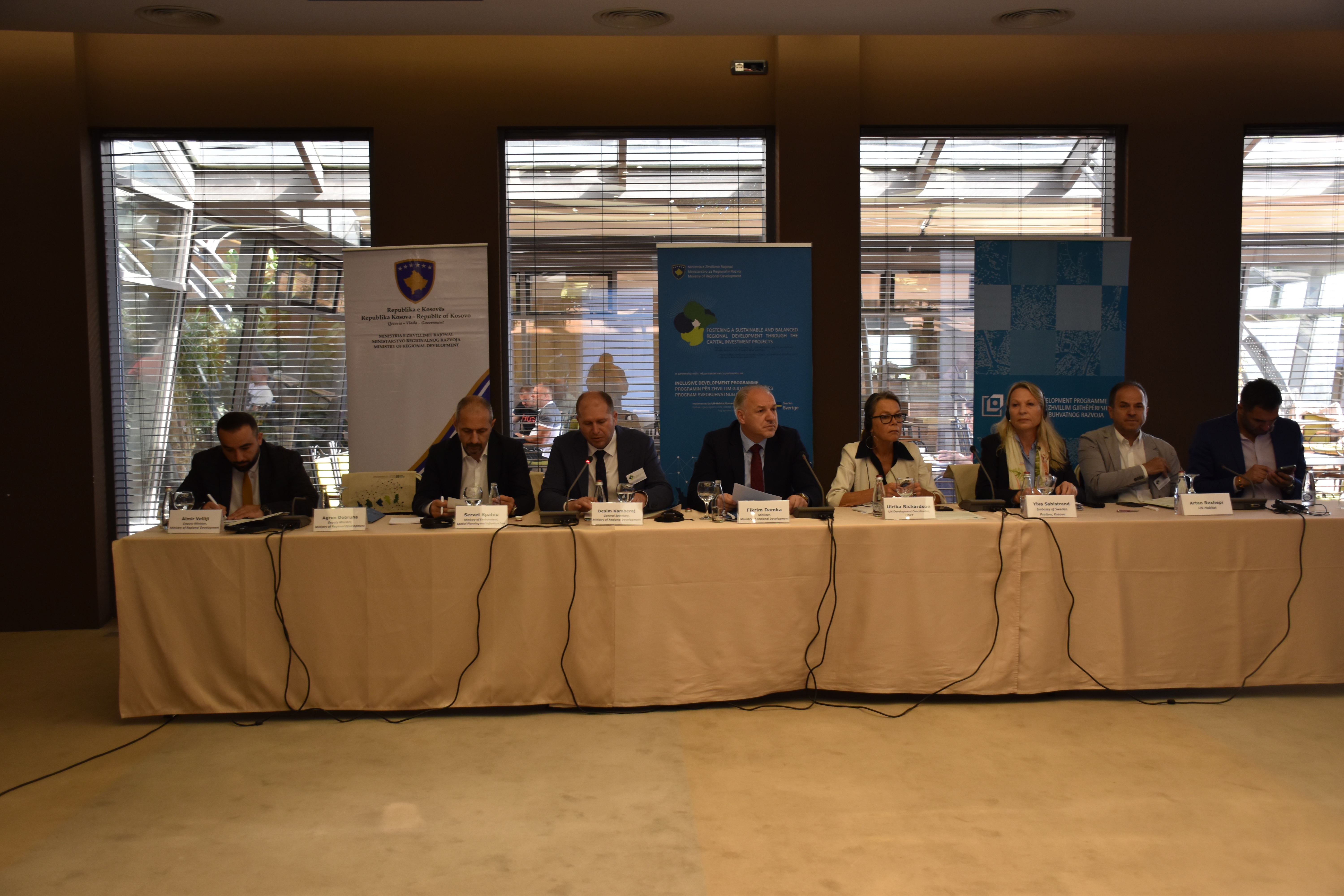 Ministria e Zhvillimit Rajonal (MZHR) në partneritet me UN-Habitat Kosovë po mbajnë Punëtorinë “ Nxitja e Zhvillimit Rajonal të Qëndrueshëm dhe të Balancuar përmes Projekteve të Investimeve Kapitale”