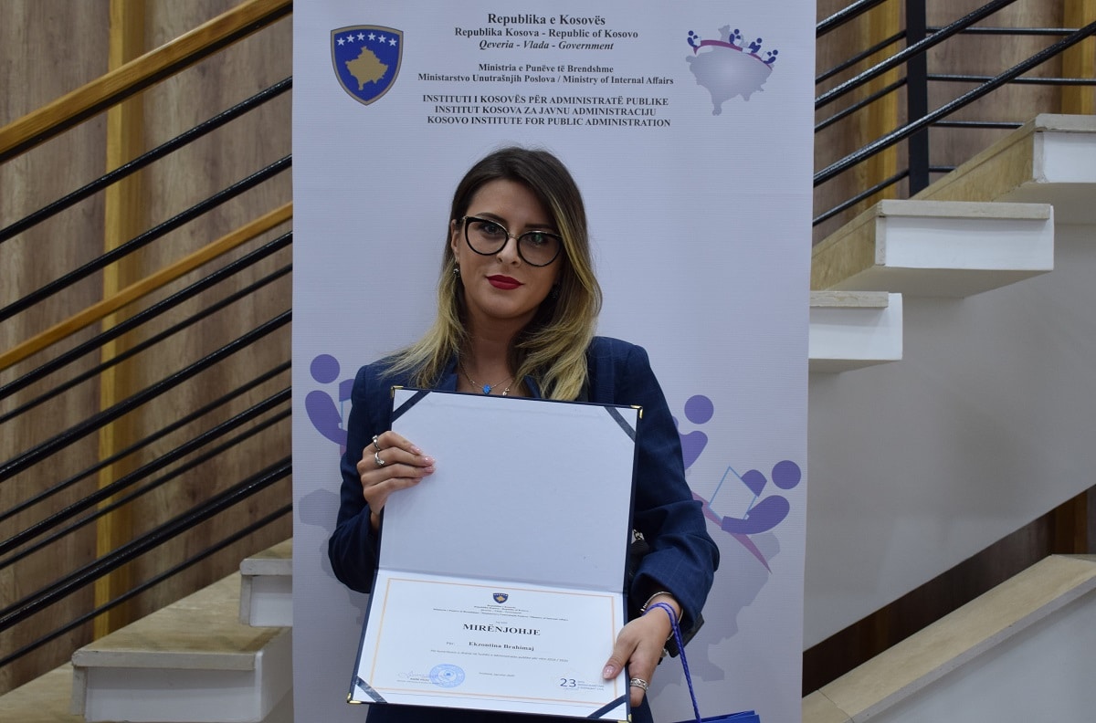 Ekzotina Brahimaj dobila priznanje od MUP-a kao najistaknutija službenica godine u MRR