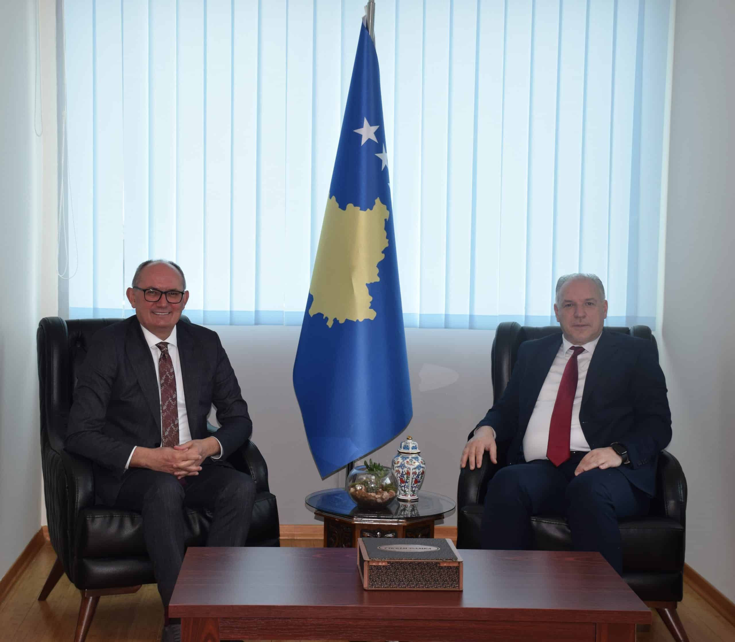 Ministria e Zhvillimit Rajonal nënshkruan Marrëveshjen e Mirëkuptimit me komunën përfituese të Ferizajt në kuadër të Programit për Zhvillim Rajonal PZHR 2024