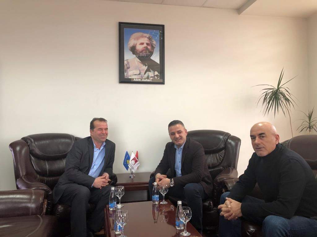 Zëvendës Ministri i Zhvillimi Rajonal z. Esat Raci, vizitoi Komunën e Skenderajit, ku u prit nga kryetari i komunës z. Bekim Jashari