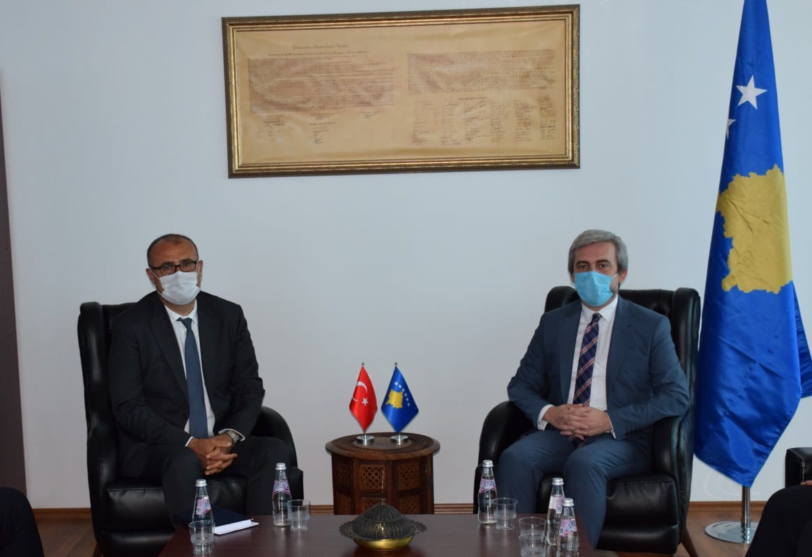 Ministri i Zhvillimit Rajonal z.Enis Kervan, sot ka pritur në takim Ambasadorin e Republikës së Turqisë në Prishtinë z. Çağrı Sakar