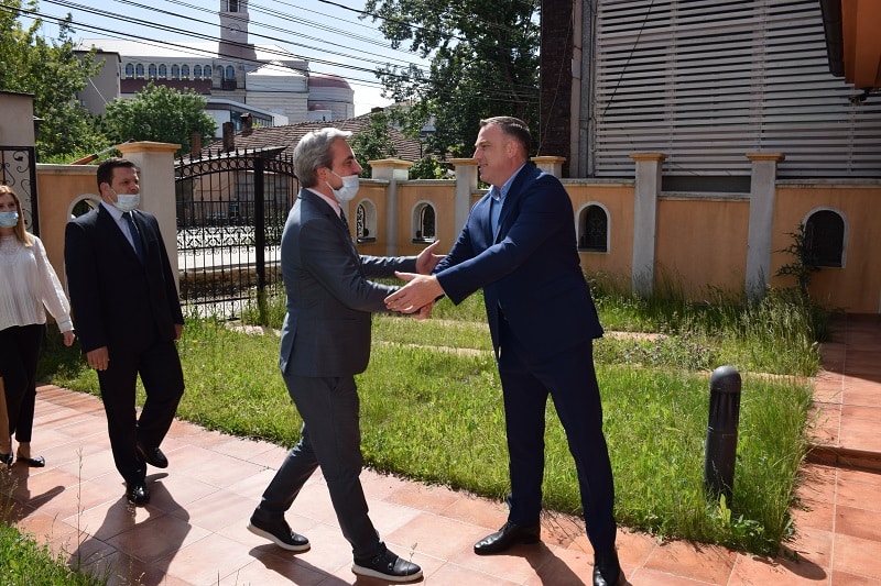 Ministri i MZHR-së z. Kervan viziton stafin civil