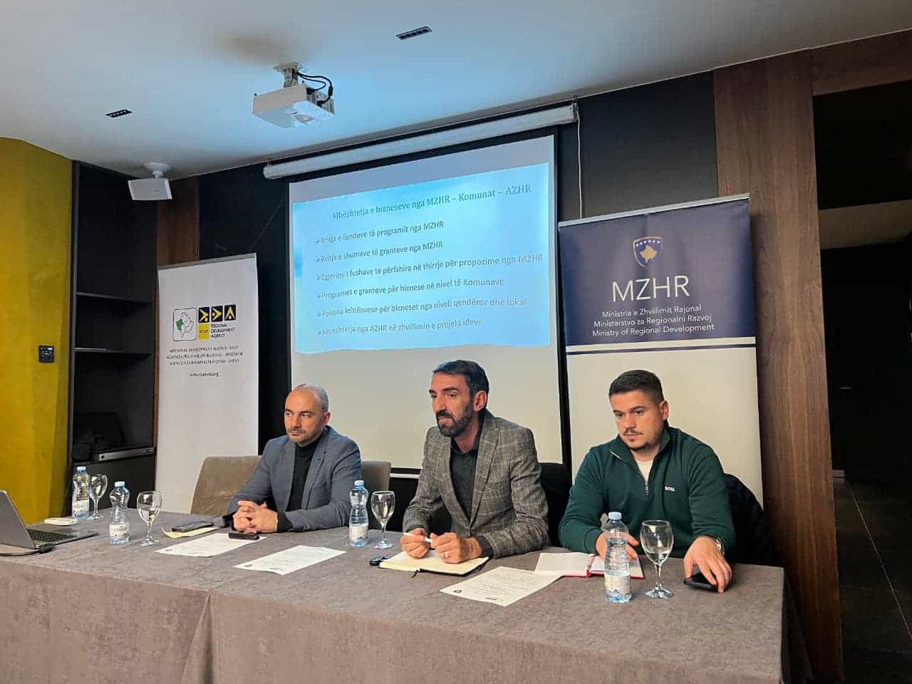 Zëvendësministri Tafarshiku u takua me përfaqësuesit e Bizneseve në Rajonin Perëndim