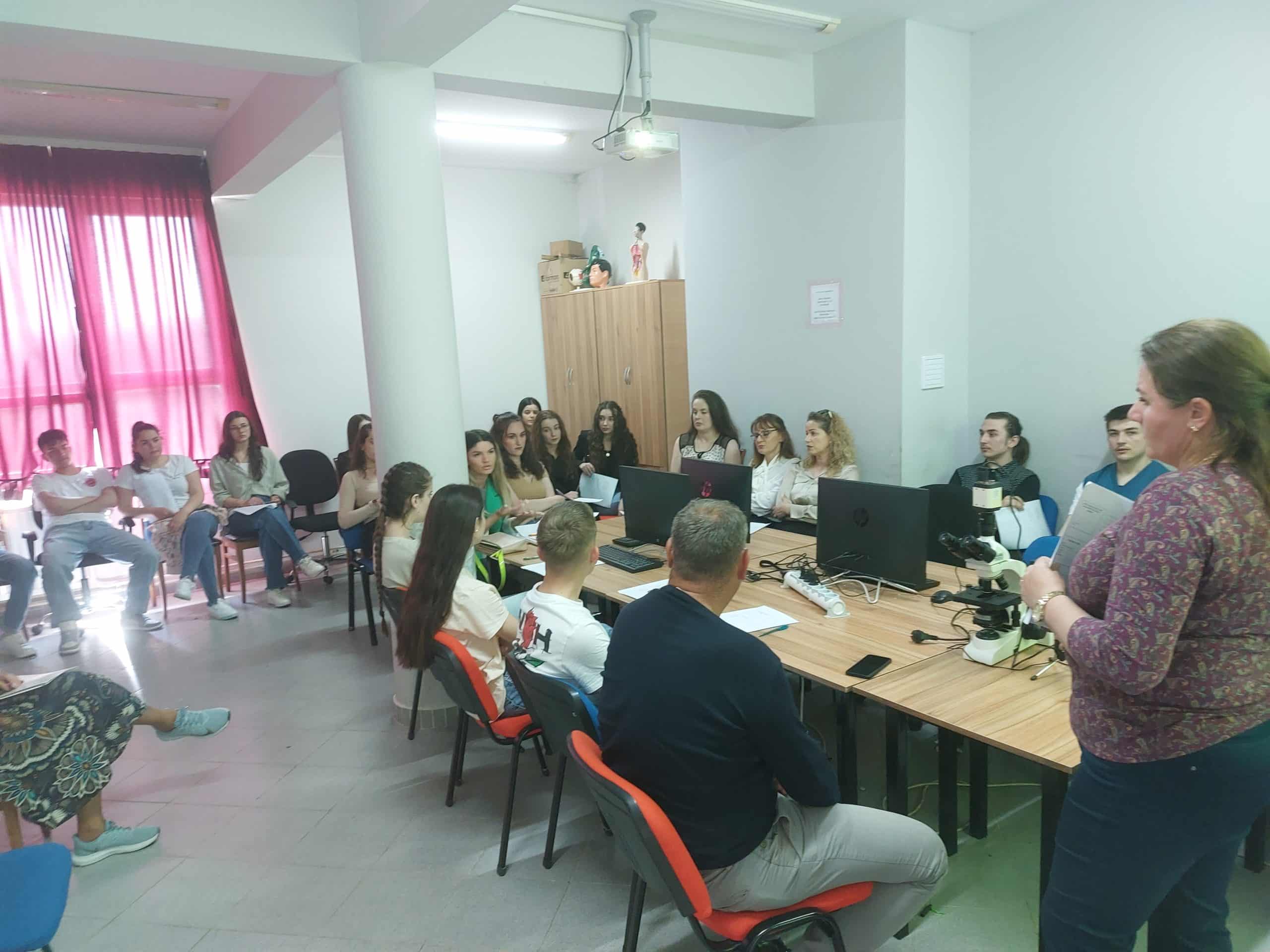 OJQ “QERSHIZA” realizoi trajnimin me temën “Si të hartojmë një projekt propozim “