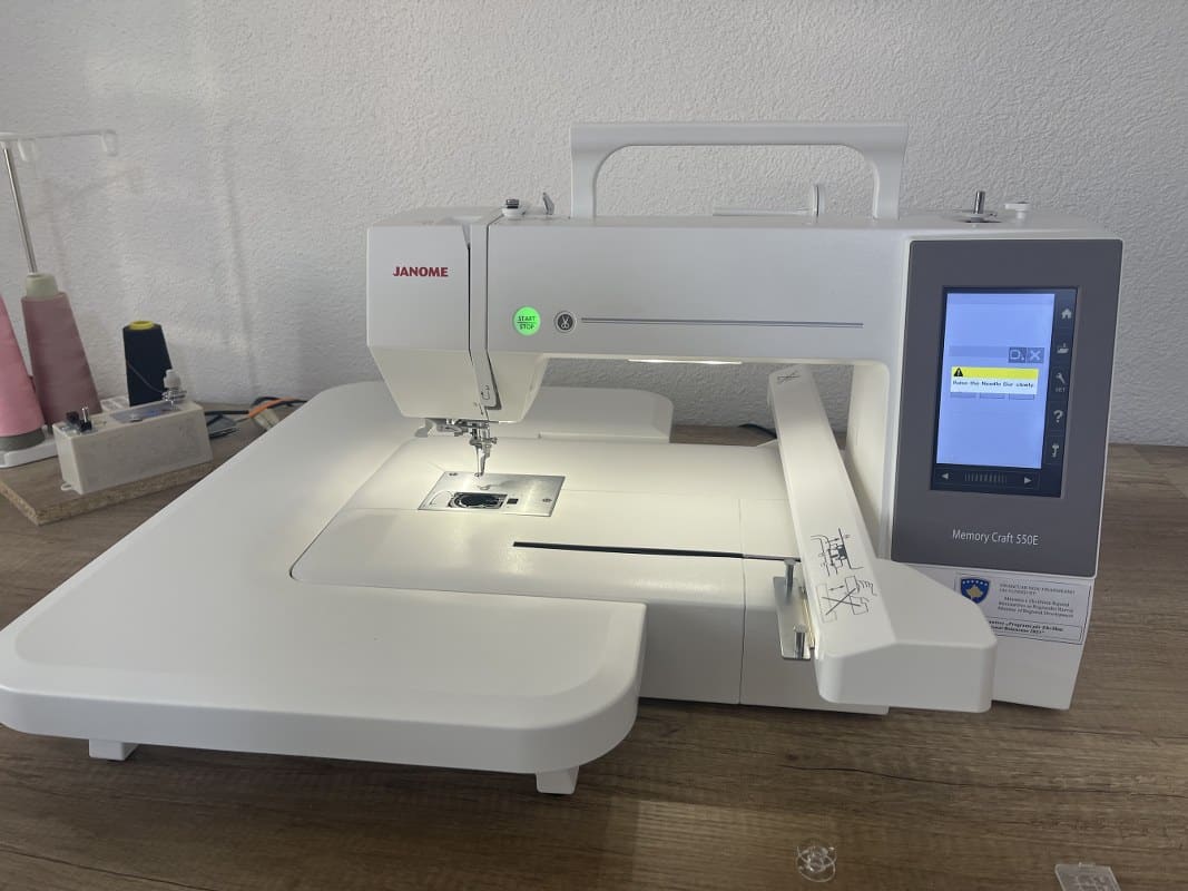 Ministria e Zhvillimit Rajonal (MZHR) nëpërmjet lansimit të Thirrjes për propozime për bizneset ekzistuese Skema e Granteve “Programit për Zhvillim Rajonal të balancuar  ‘‘PZHRB 2021’’, ka mbështetur edhe Biznesin Zehra Laya B.I. me pronar Zehra Laya nga Komuna e Prizrenit.