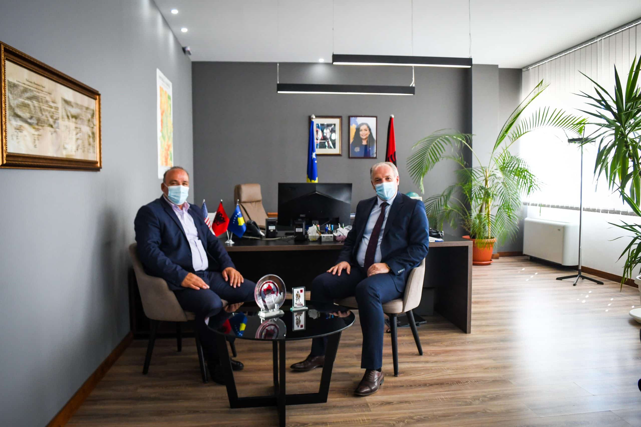 Ministri i Zhvillimit Rajonal z.Fikrim Damka vizitoi komunën e Podujevës