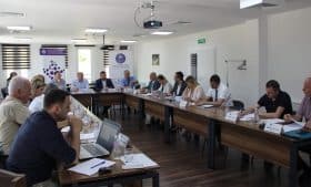 Ministria e Zhvillimit Rajonal dhe Instituti KLGI organizuan punëtorinë për diskutimin e objektivave të strategjisë për zhvillim rajonal