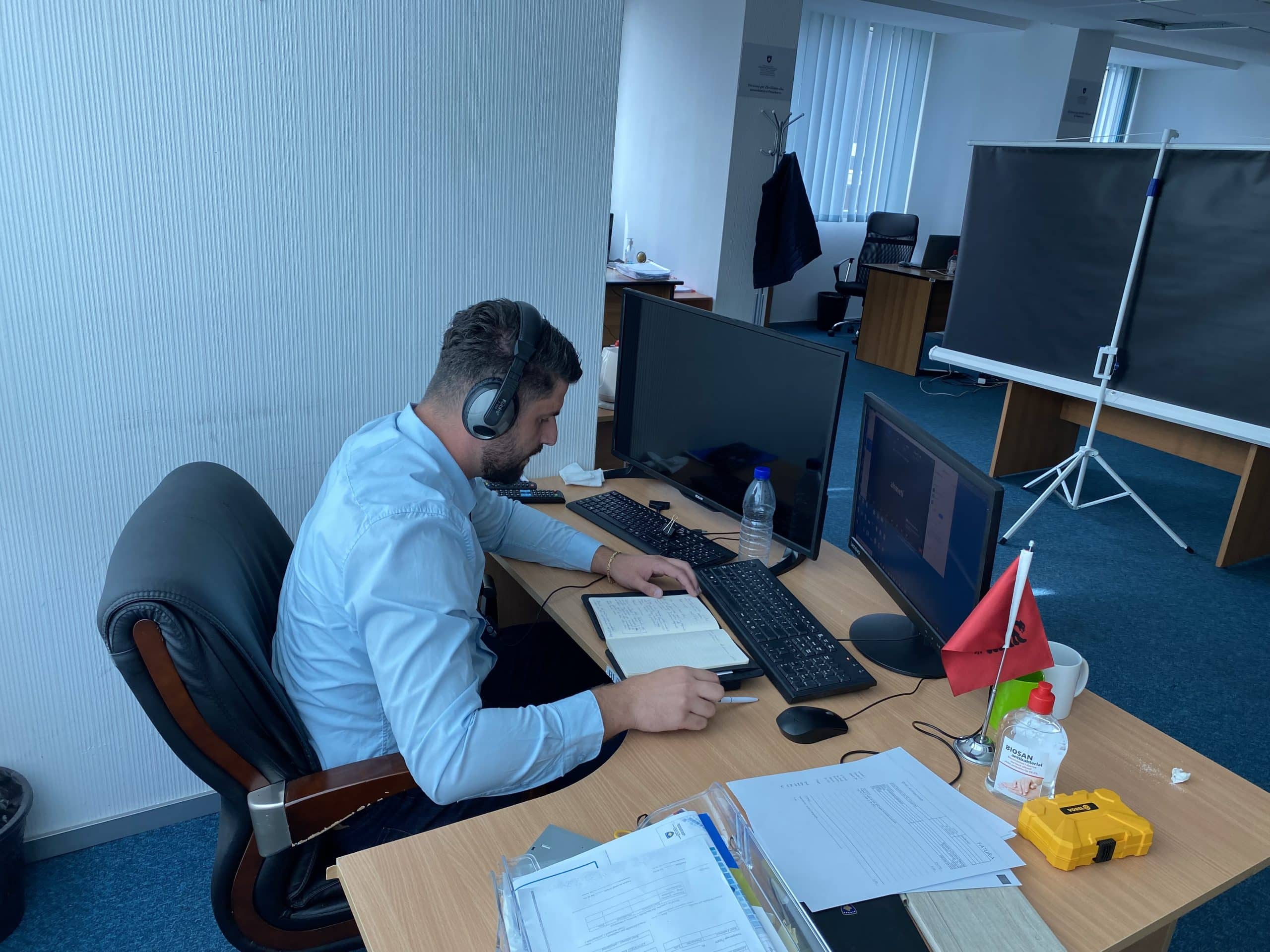 Ministarstvo regionalnog razvoja sprovelo online obuku sa korisnicima grant šema „Program regionalnog razvoja“ i „Program ekonomskog oporavka Mera 15“