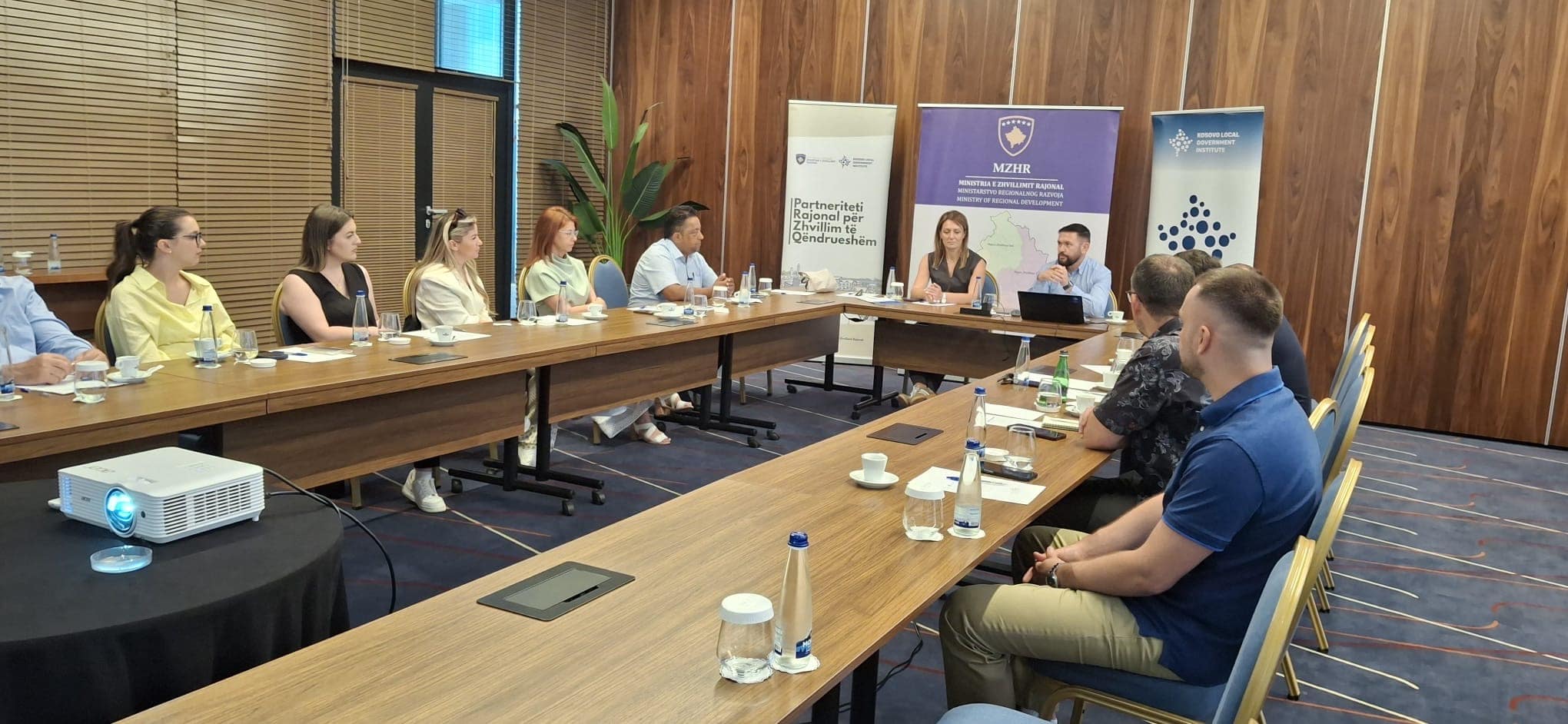 OJQ “KLGI – Kosovo Local Government Institute” ka zhvilluar aktivitetin me temën “Partneriteti rajonal për zhvillim të qëndrueshëm”