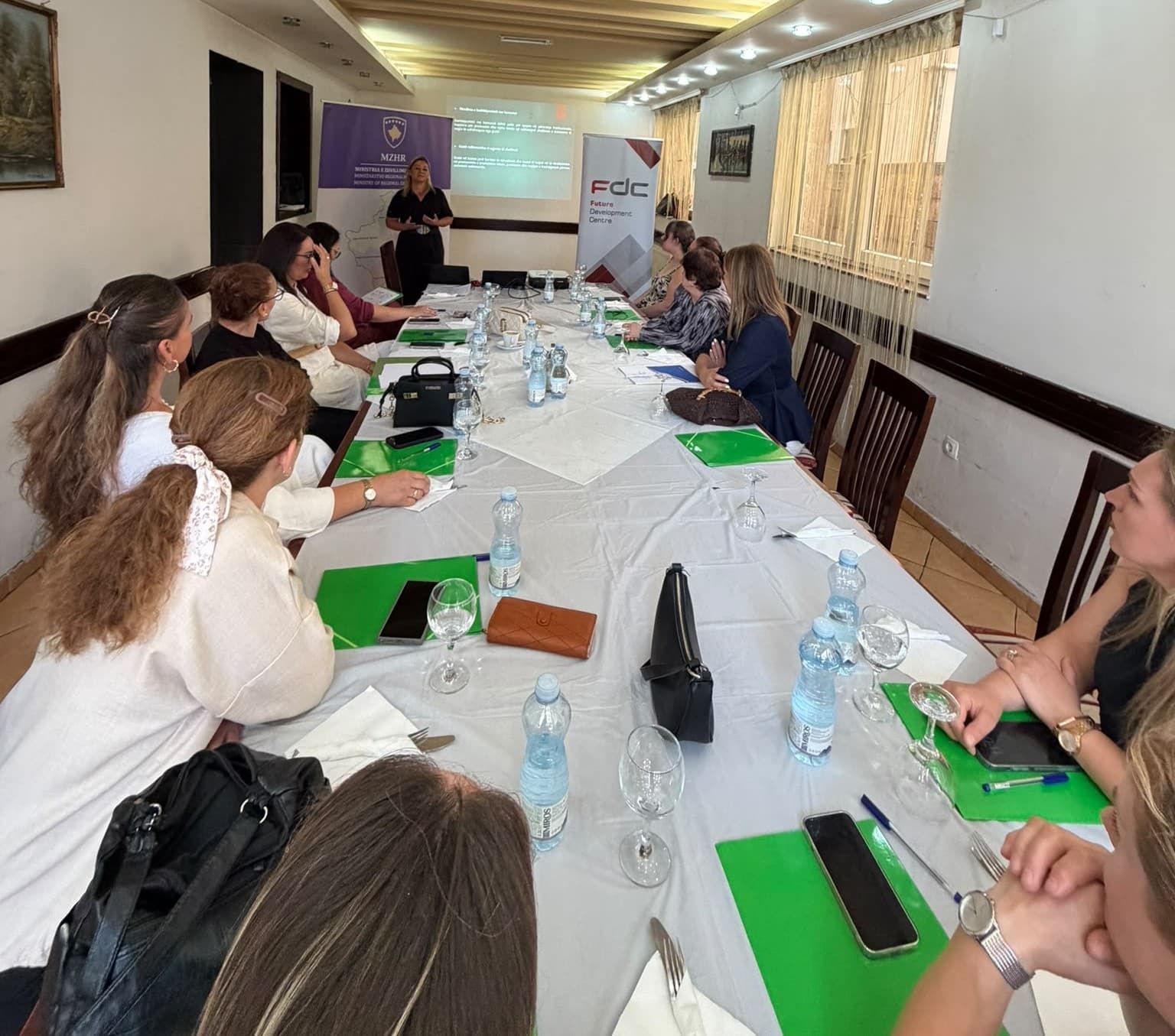 OJQ “Future devlopment center” ka zhvilluar Aktivitetin lidhur me temën “Nxitja e bashkëpunimit në mes bizneseve dhe institucioneve lokale-Komunave”