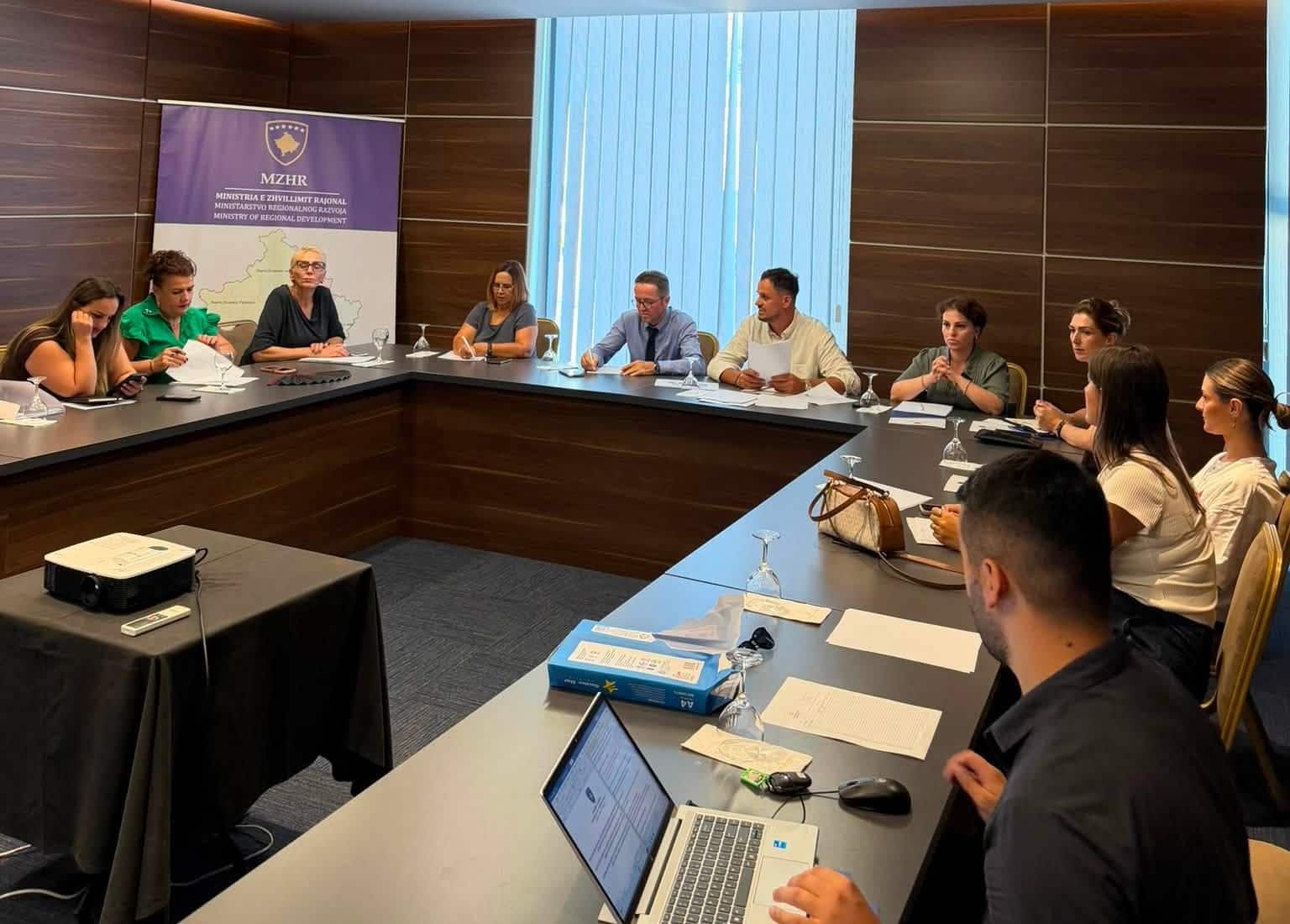 MZHR mbajti punëtori dyditore për shqyrtimin dhe plotësim-ndryshimin e Rregullores për organizimin e brendshëm